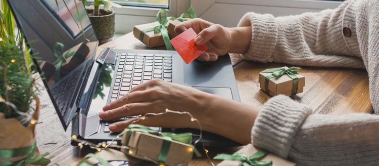 Report: Holiday Spending